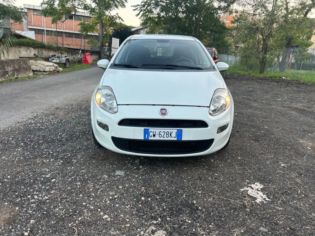 Photo 1 : Fiat Punto 2017 LPG