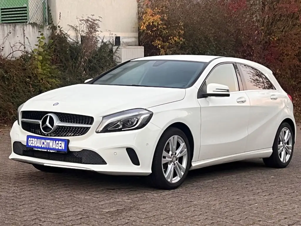 Photo 1 : Mercedes-benz Classe A 2016 Petrol