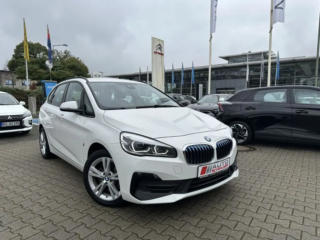 Photo 1 : Bmw Serie 2 2018 Hybrid