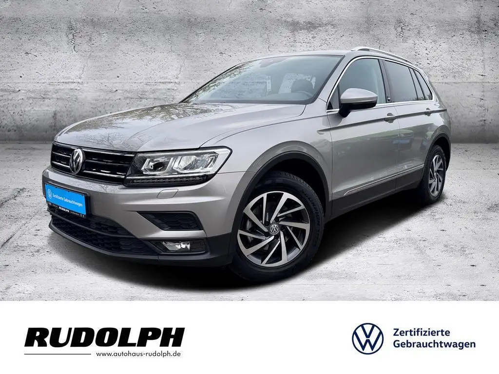 Photo 1 : Volkswagen Tiguan 2017 Essence