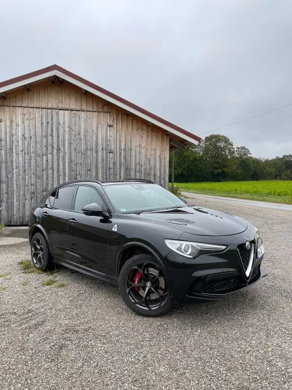 Photo 1 : Alfa Romeo Stelvio 2019 Essence