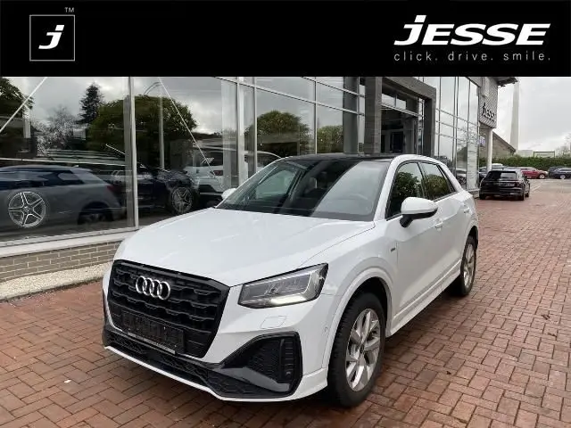 Photo 1 : Audi Q2 2021 Essence