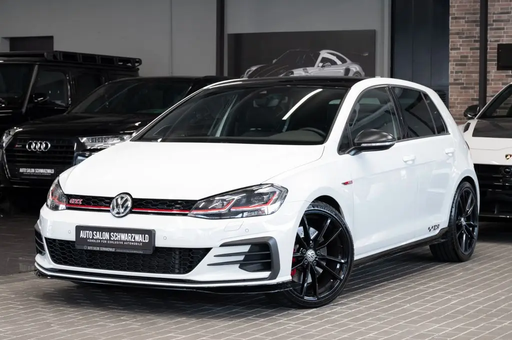 Photo 1 : Volkswagen Golf 2019 Essence