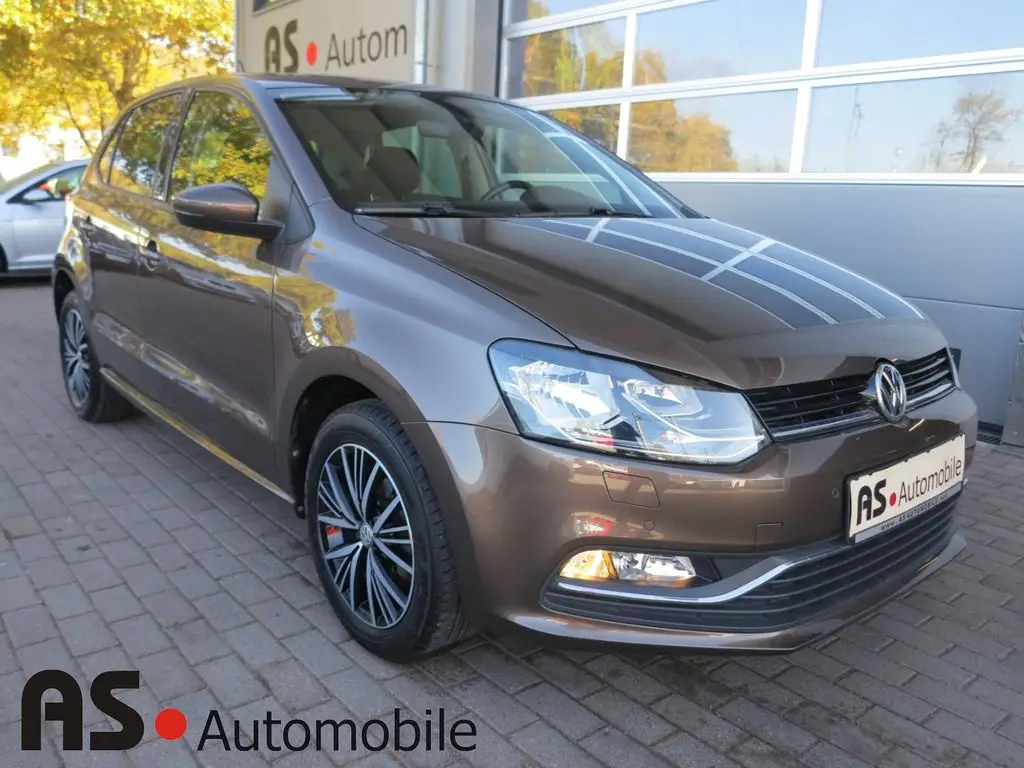 Photo 1 : Volkswagen Polo 2016 Petrol