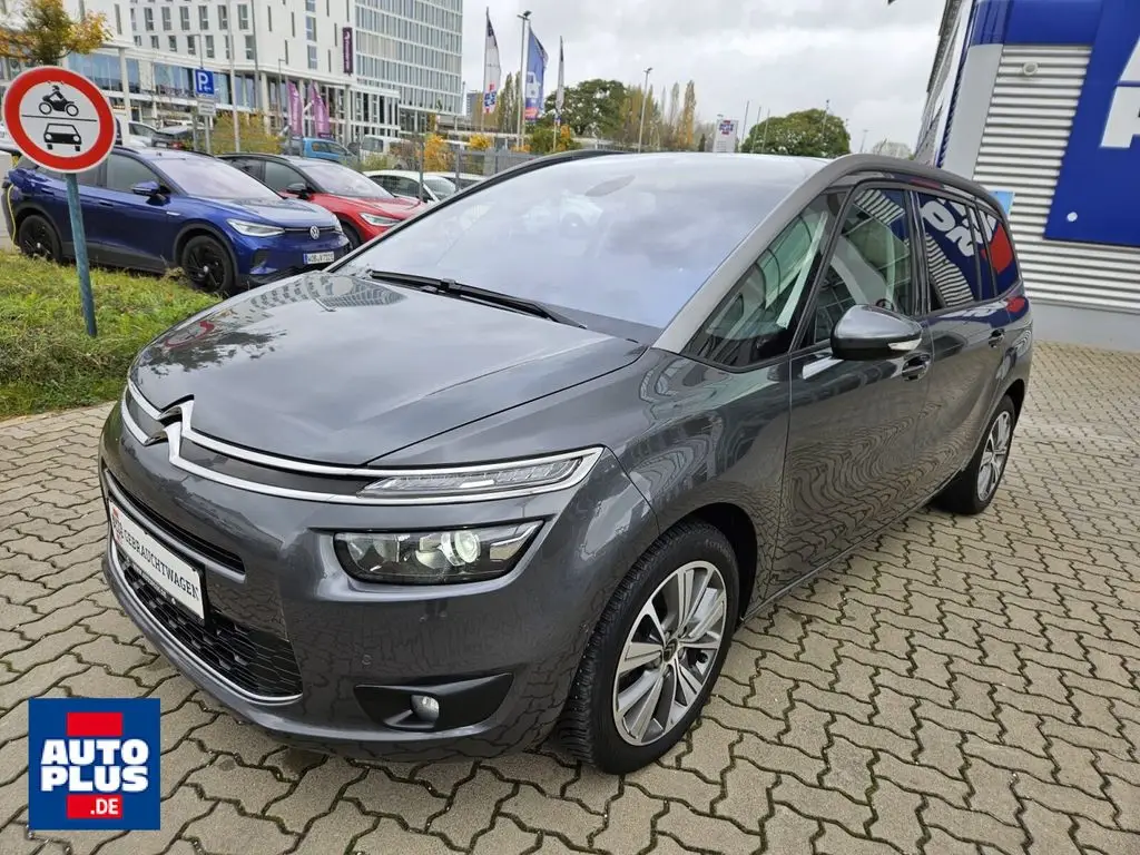 Photo 1 : Citroen C4 2016 Petrol