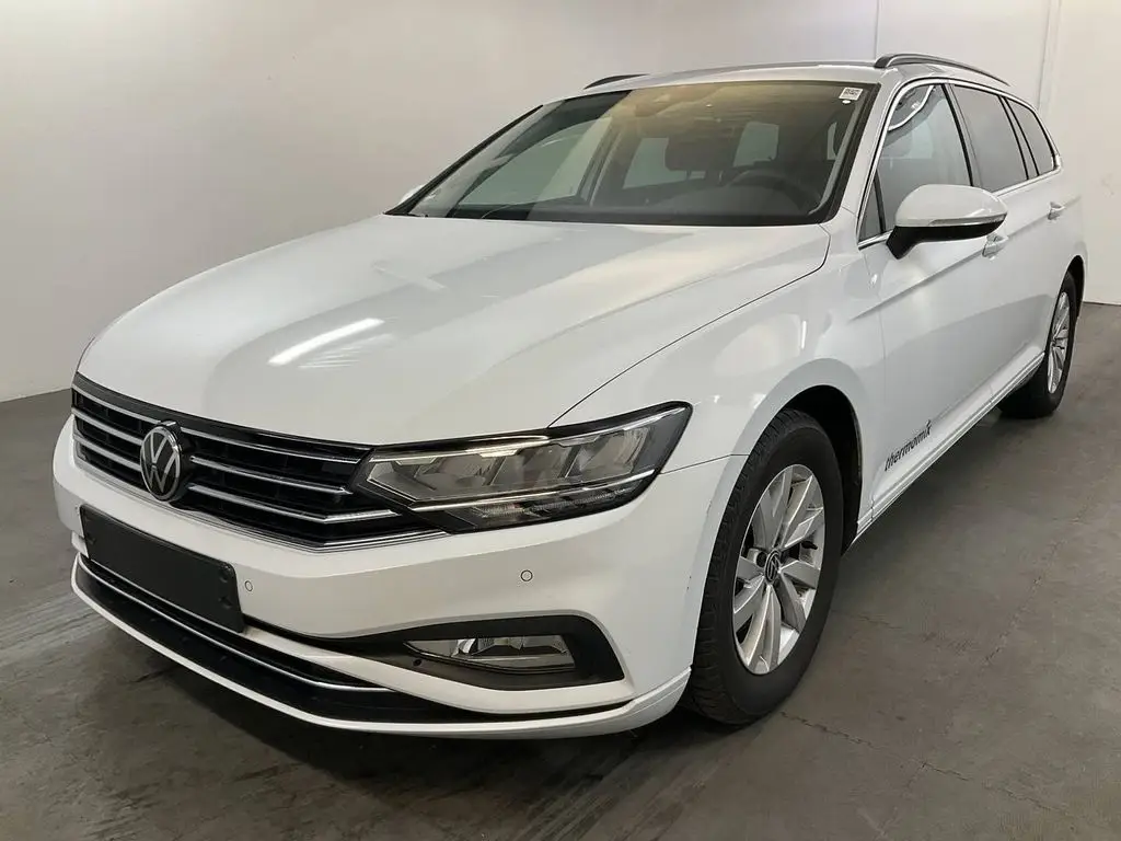 Photo 1 : Volkswagen Passat 2023 Diesel