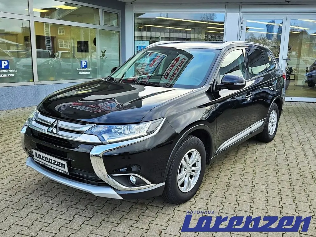 Photo 1 : Mitsubishi Outlander 2016 Petrol