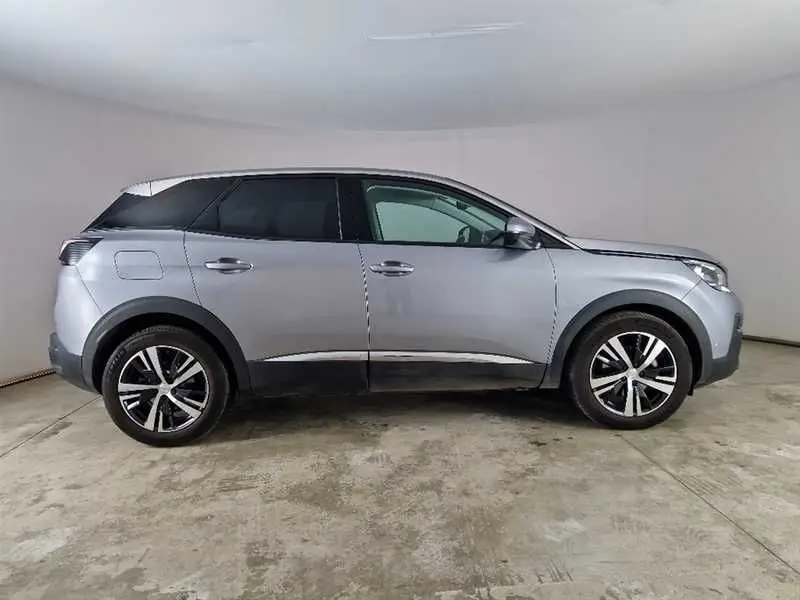 Photo 1 : Peugeot 3008 2020 Diesel