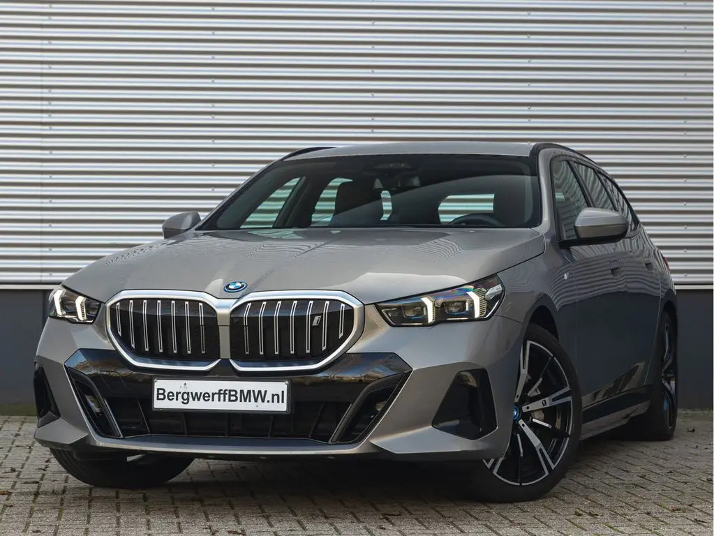 Photo 1 : Bmw I5 2024 Non renseigné