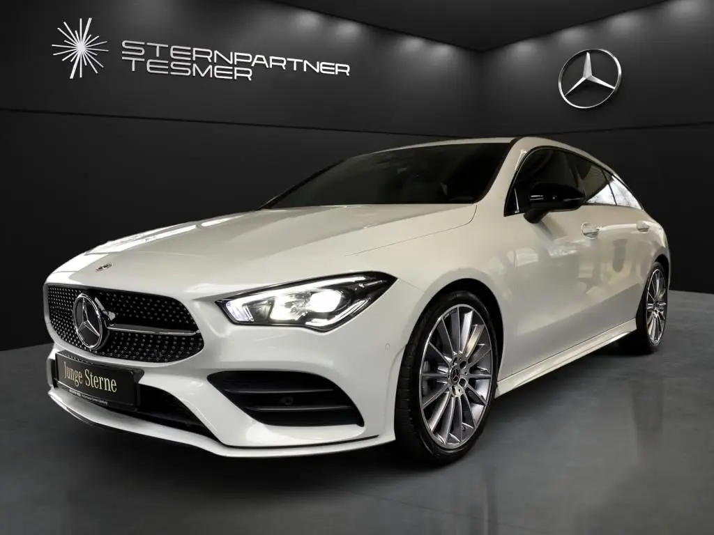 Photo 1 : Mercedes-benz Classe Cla 2023 Petrol