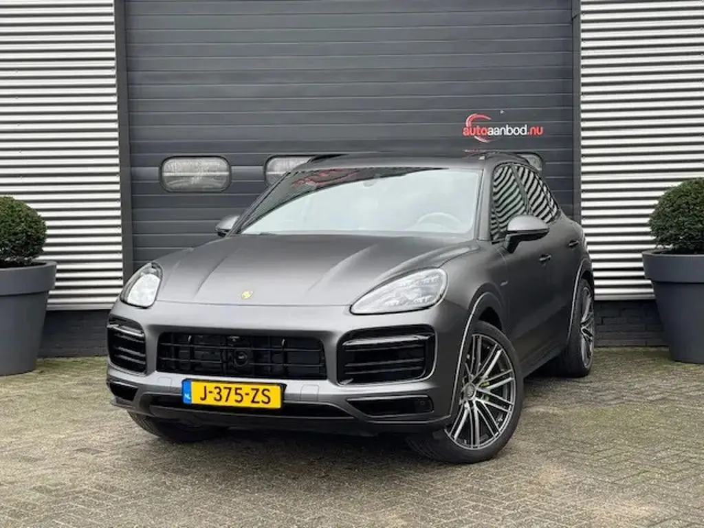 Photo 1 : Porsche Cayenne 2018 Hybrid