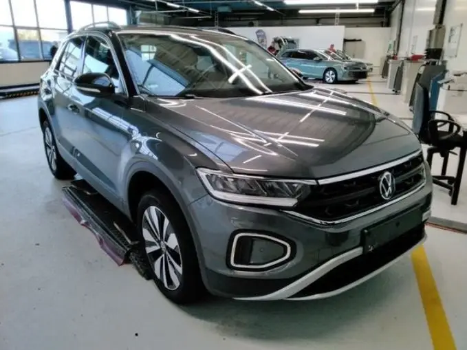 Photo 1 : Volkswagen T-roc 2023 Essence