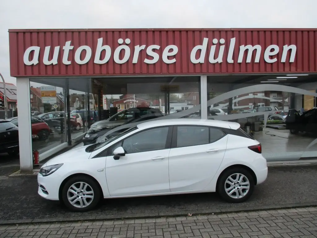 Photo 1 : Opel Astra 2020 Diesel