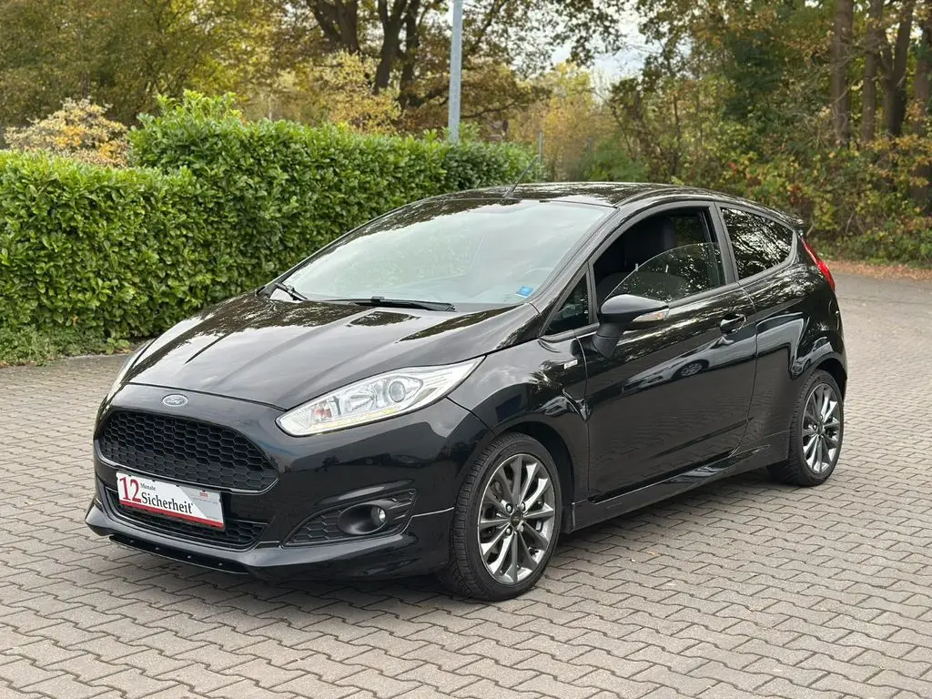 Photo 1 : Ford Fiesta 2017 Petrol