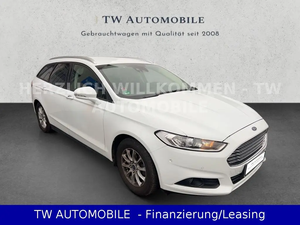 Photo 1 : Ford Mondeo 2019 Essence