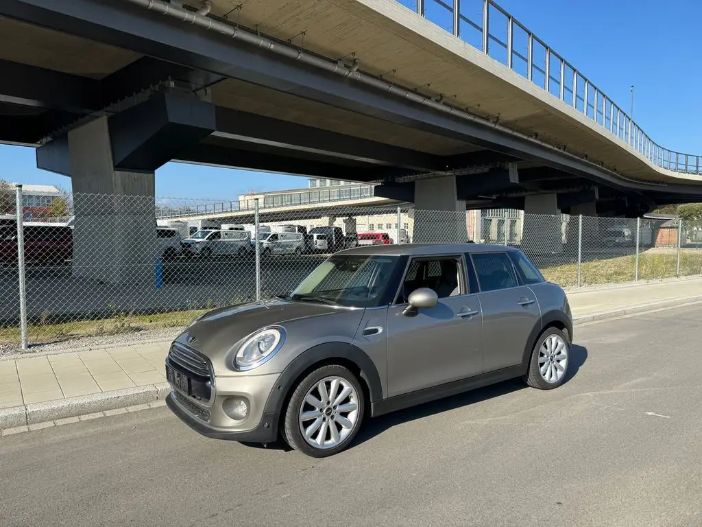 Photo 1 : Mini Cooper 2016 Petrol