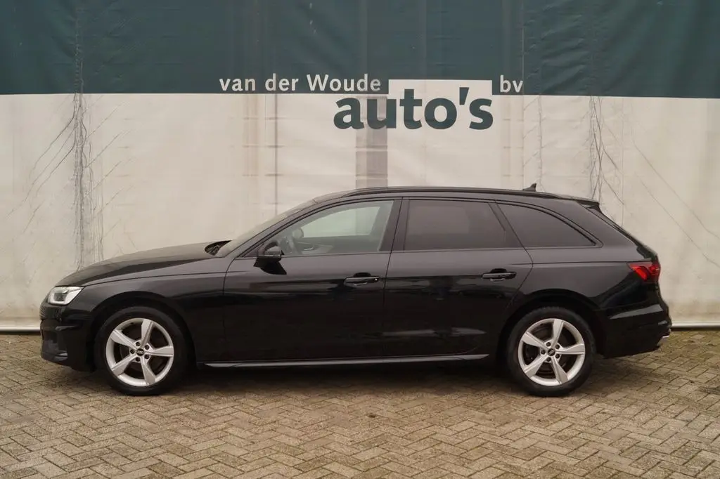 Photo 1 : Audi A4 2021 Diesel