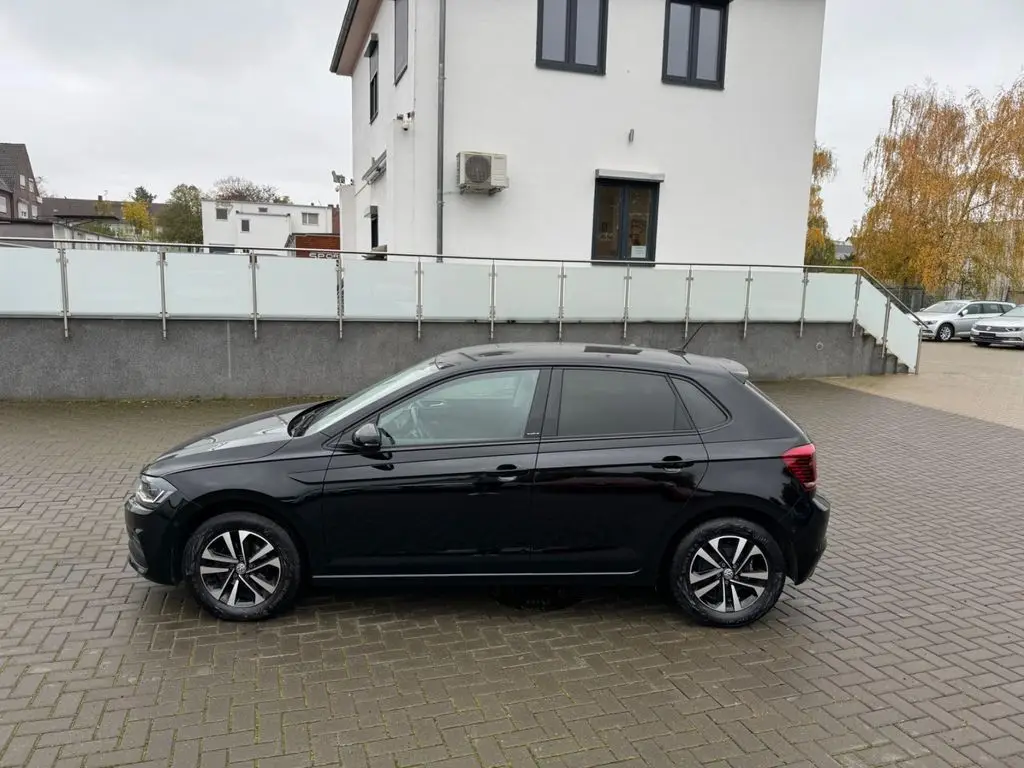 Photo 1 : Volkswagen Polo 2019 Petrol