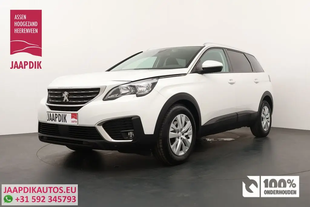 Photo 1 : Peugeot 5008 2020 Essence