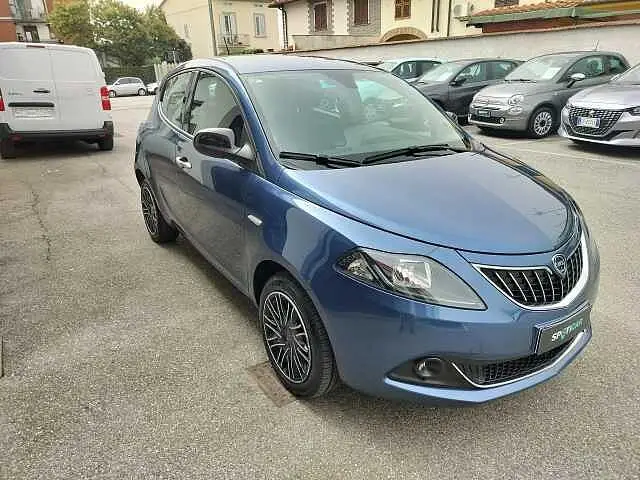 Photo 1 : Lancia Ypsilon 2023 Essence