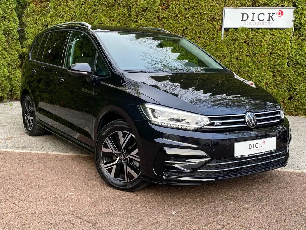 Photo 1 : Volkswagen Touran 2023 Petrol