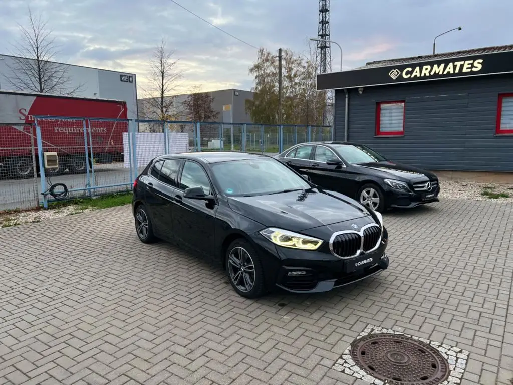 Photo 1 : Bmw Serie 1 2019 Essence