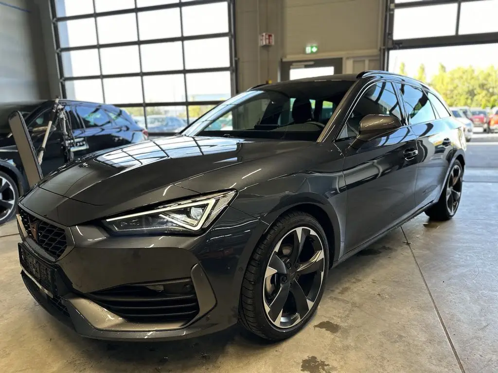 Photo 1 : Cupra Leon 2024 Essence