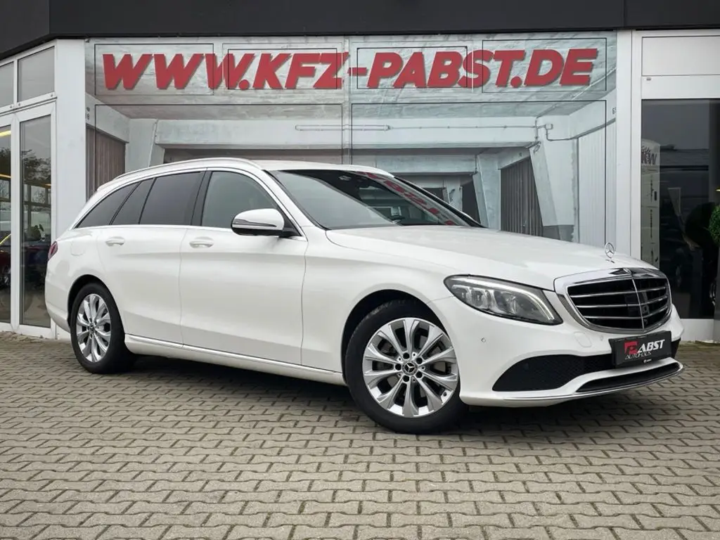 Photo 1 : Mercedes-benz Classe C 2018 Petrol