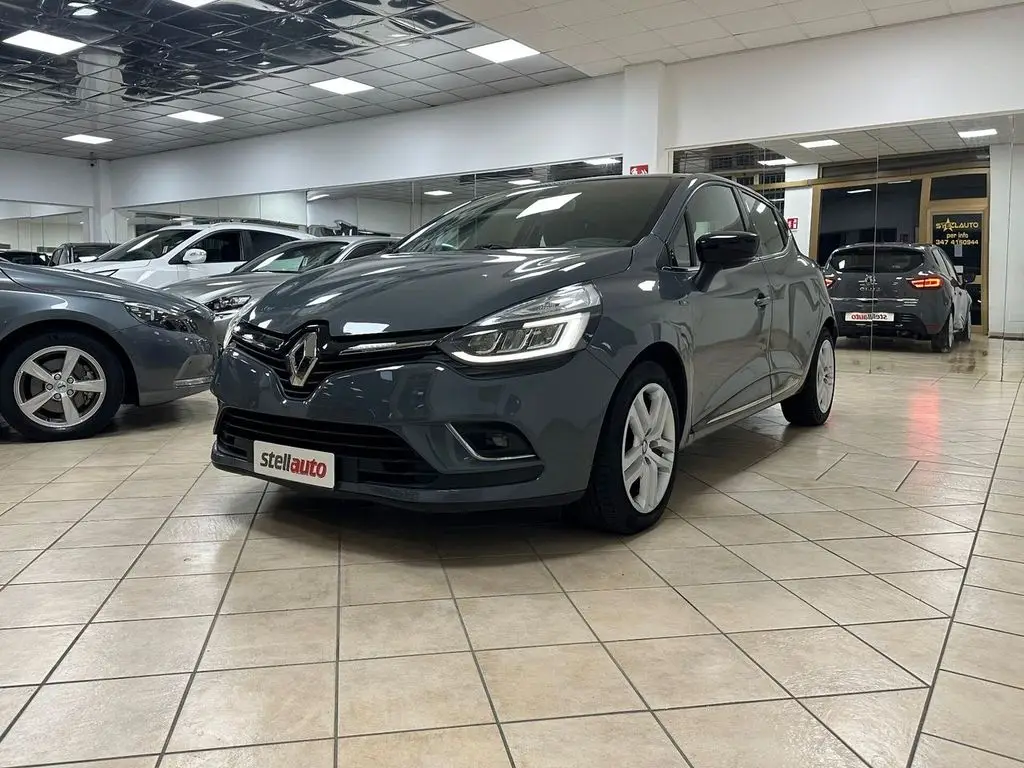 Photo 1 : Renault Clio 2019 Petrol