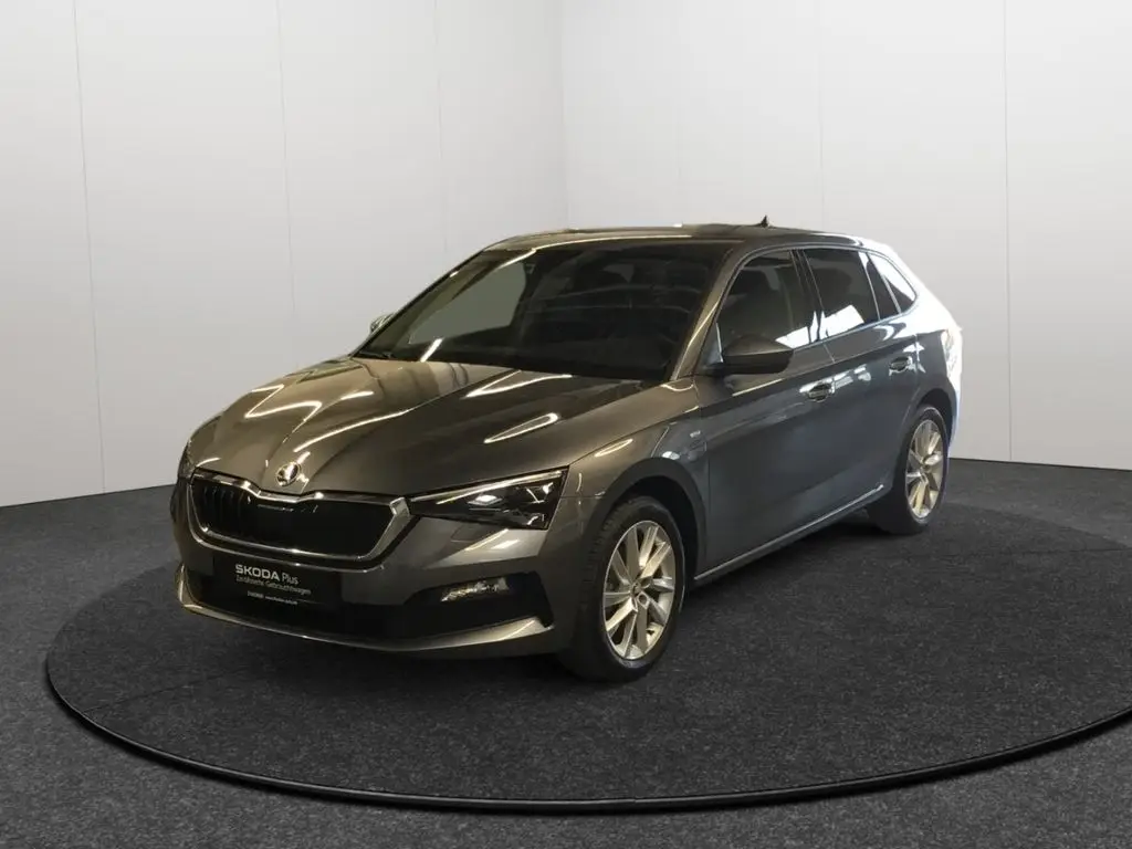 Photo 1 : Skoda Scala 2023 Essence