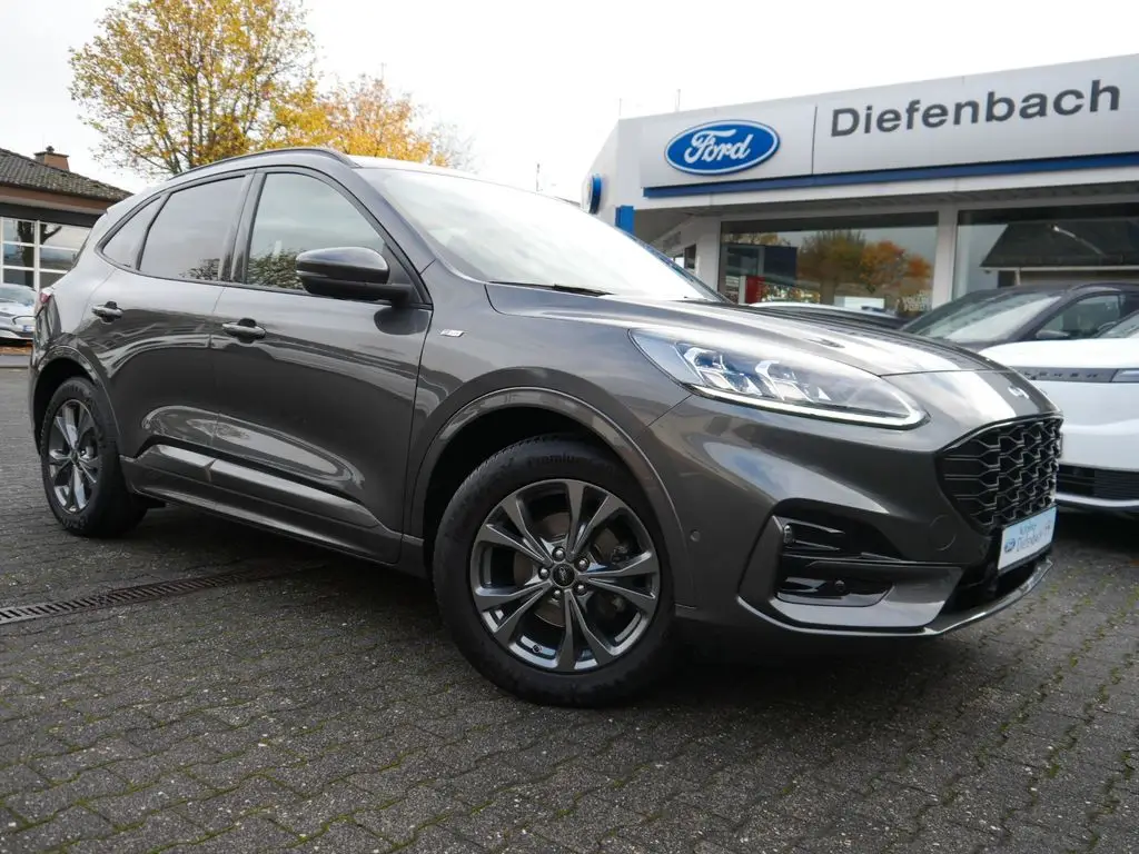 Photo 1 : Ford Kuga 2021 Essence