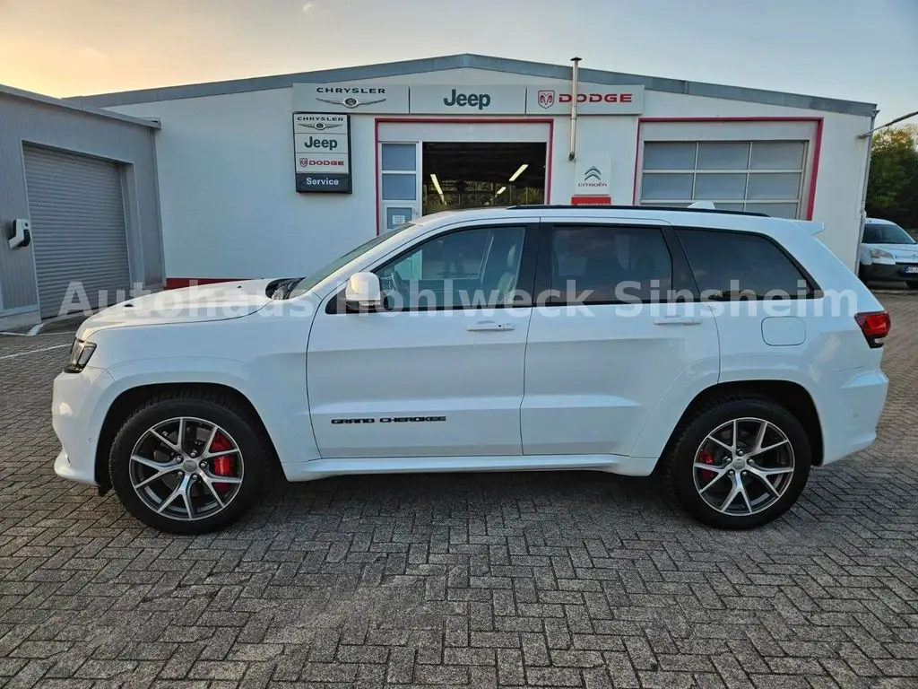 Photo 1 : Jeep Grand Cherokee 2017 Essence