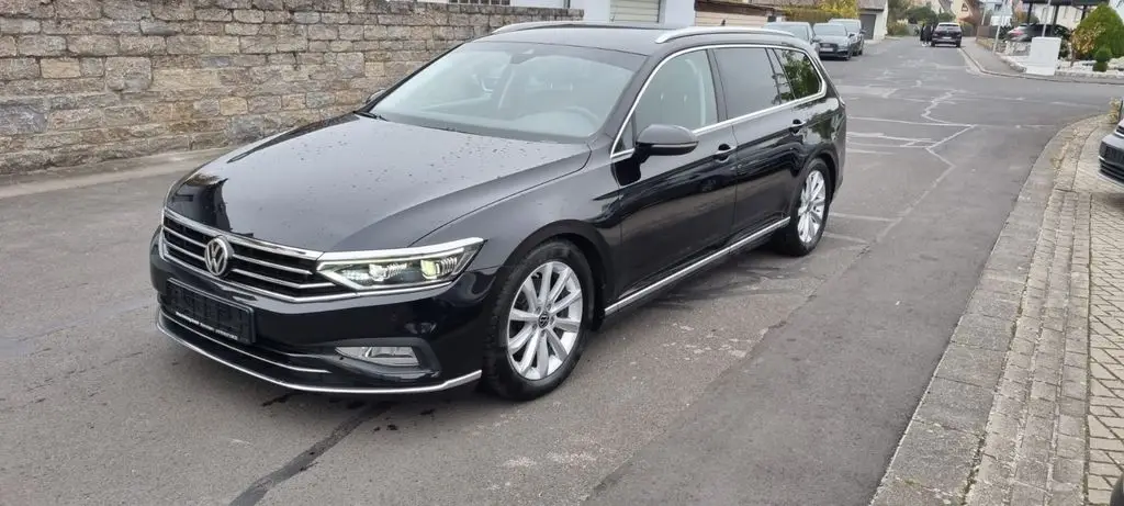 Photo 1 : Volkswagen Passat 2019 Diesel