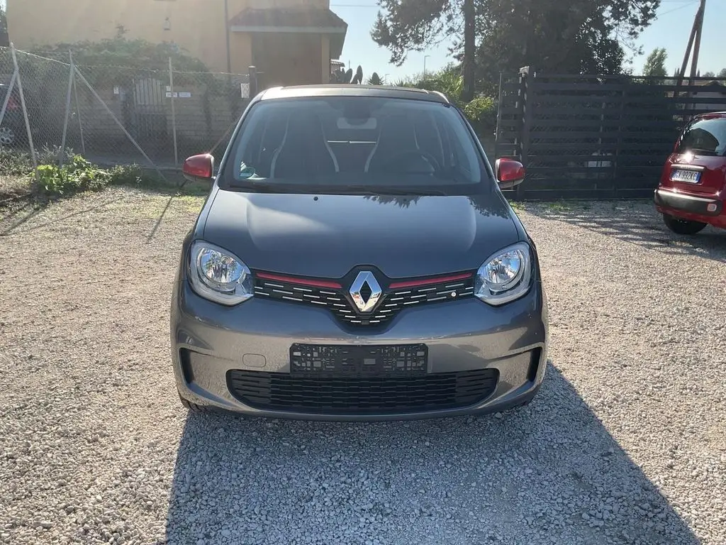 Photo 1 : Renault Twingo 2021 Essence