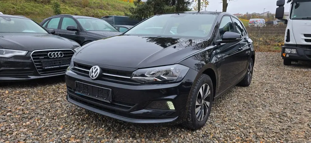 Photo 1 : Volkswagen Polo 2017 Petrol