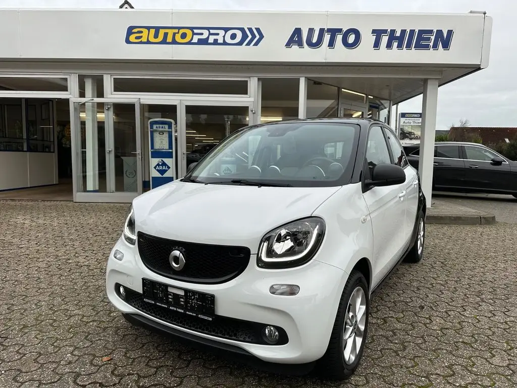 Photo 1 : Smart Forfour 2019 Petrol