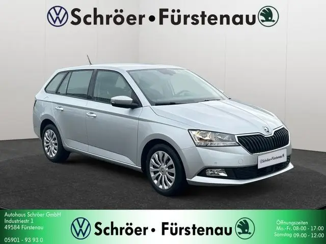 Photo 1 : Skoda Fabia 2021 Petrol