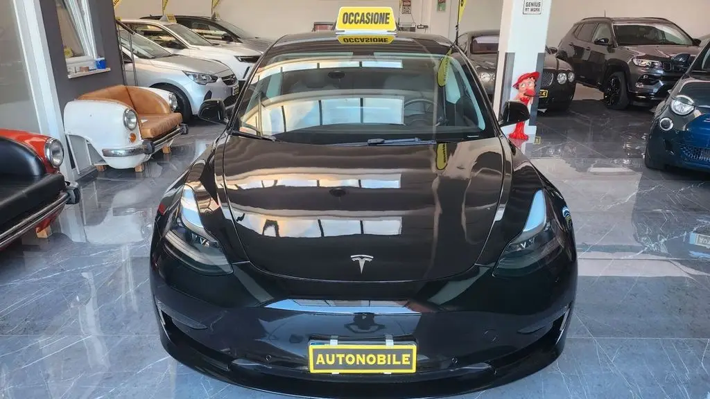 Photo 1 : Tesla Model 3 2022 Non renseigné