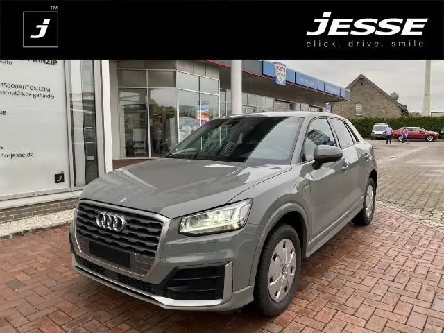 Photo 1 : Audi Q2 2020 Petrol