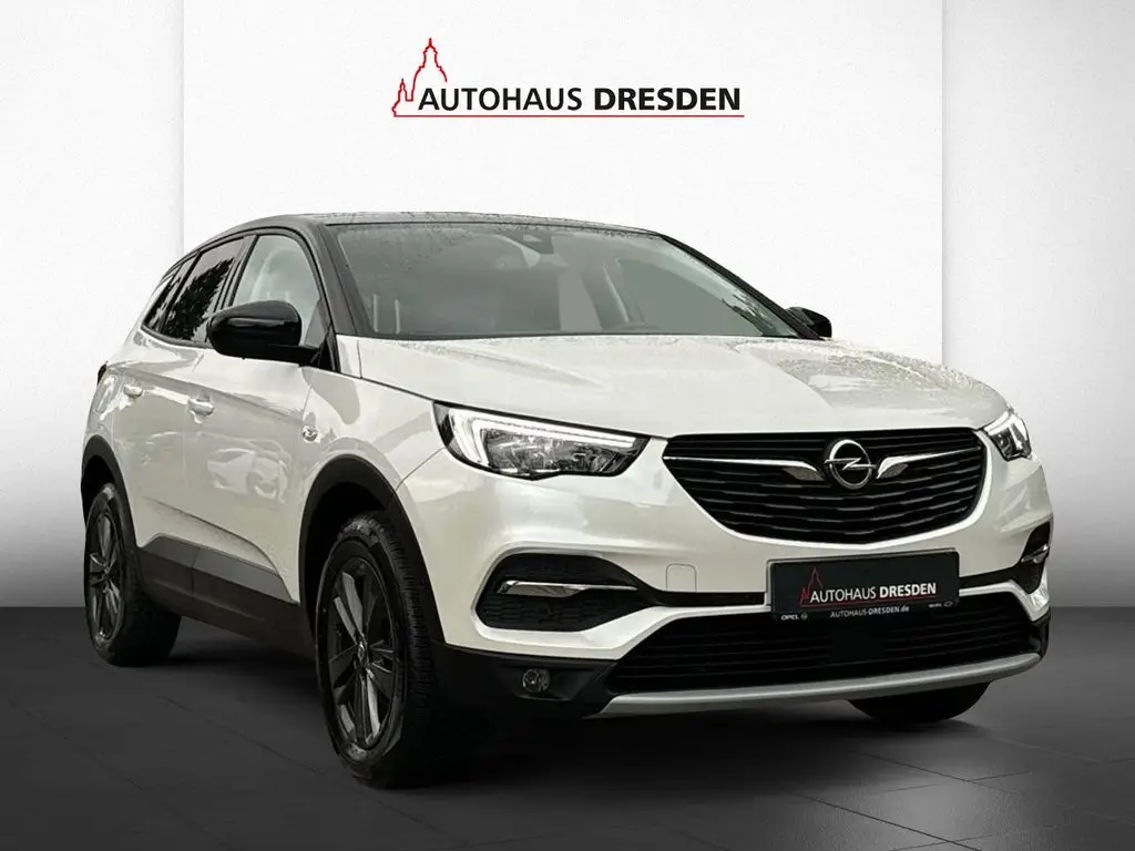 Photo 1 : Opel Grandland 2021 Petrol