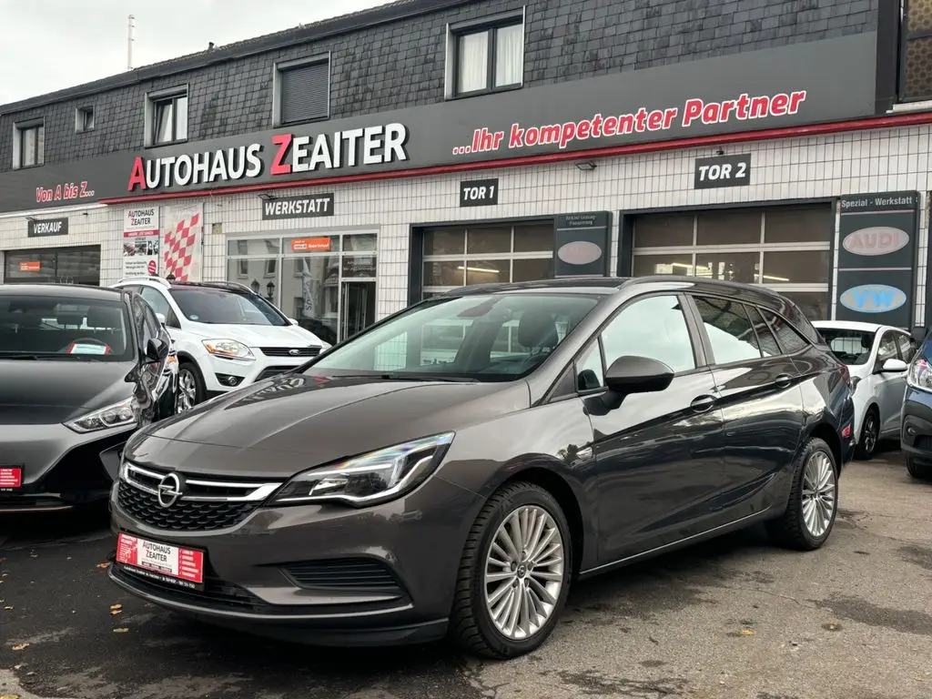 Photo 1 : Opel Astra 2016 Diesel