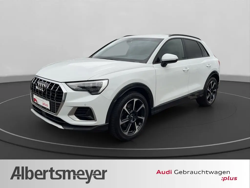 Photo 1 : Audi Q3 2020 Essence