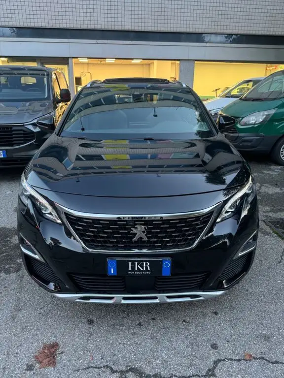 Photo 1 : Peugeot 3008 2018 Petrol