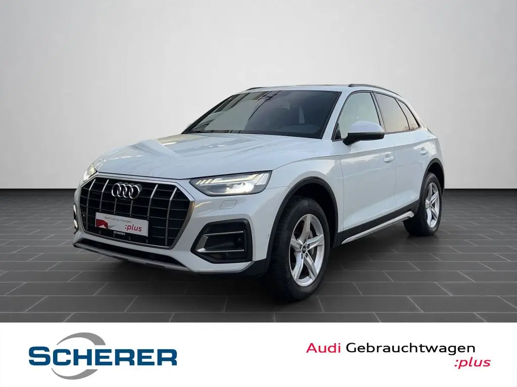 Photo 1 : Audi Q5 2021 Hybride