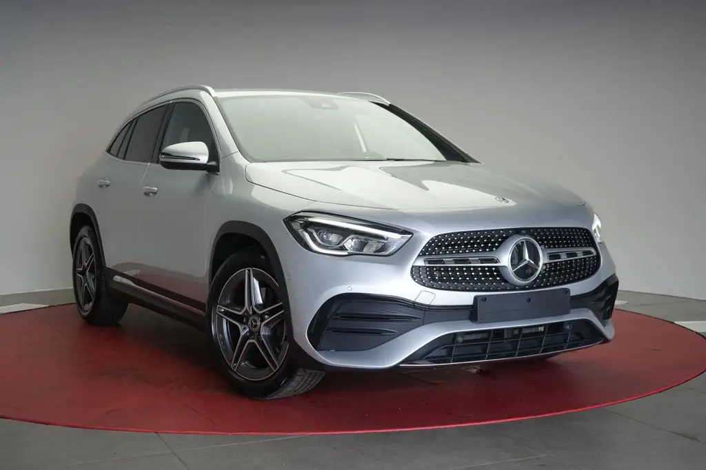 Photo 1 : Mercedes-benz Classe Gla 2022 Essence