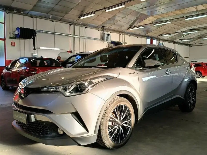 Photo 1 : Toyota C-hr 2018 Hybride