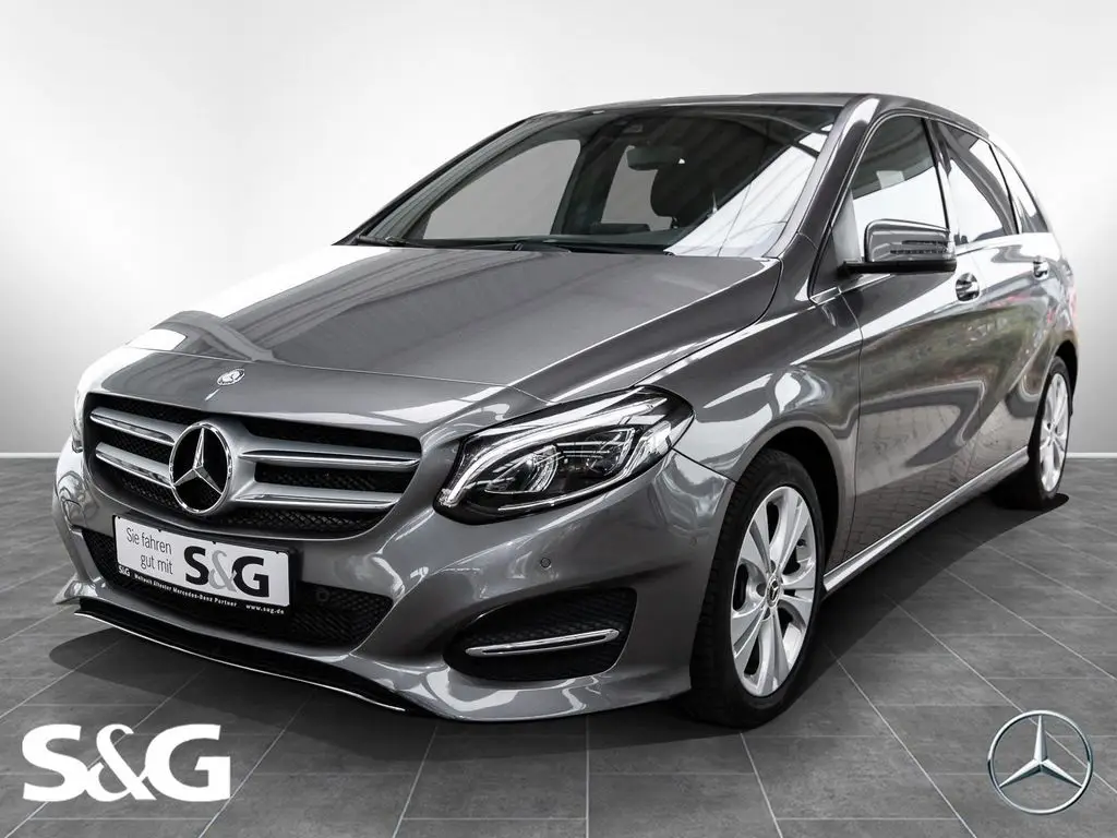 Photo 1 : Mercedes-benz Classe B 2015 Petrol