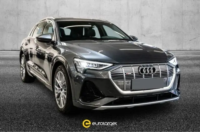 Photo 1 : Audi E-tron 2021 Non renseigné