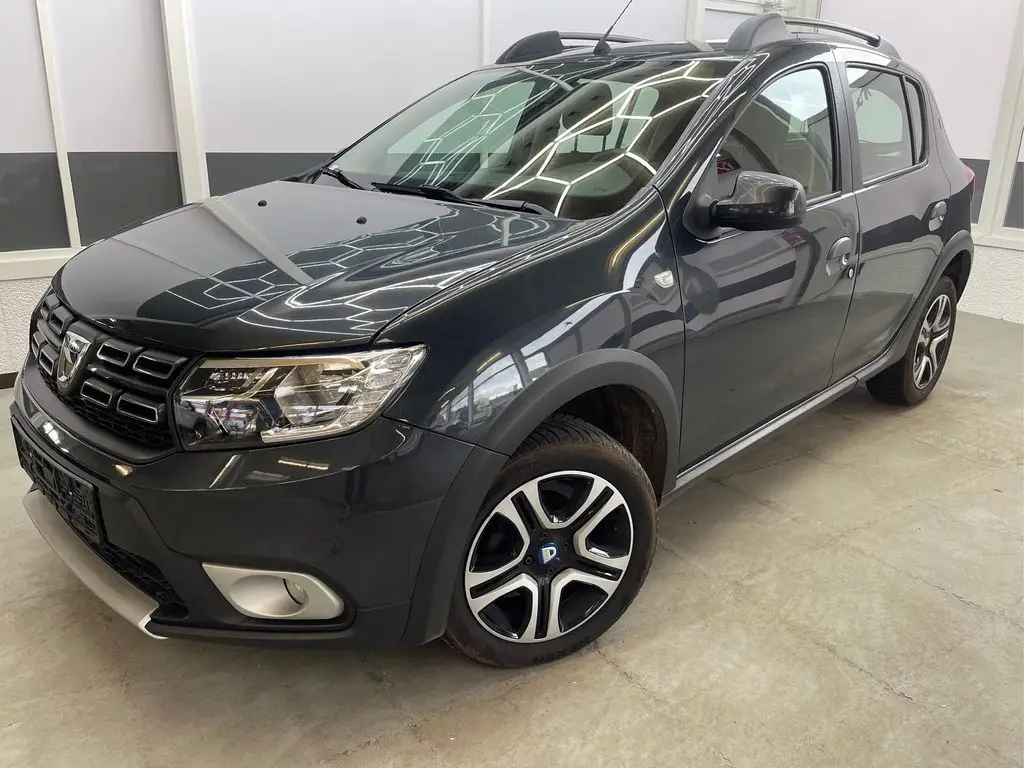 Photo 1 : Dacia Sandero 2020 Petrol