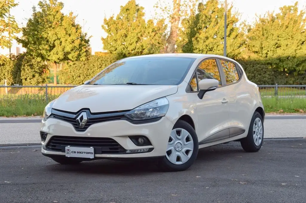 Photo 1 : Renault Clio 2018 Diesel